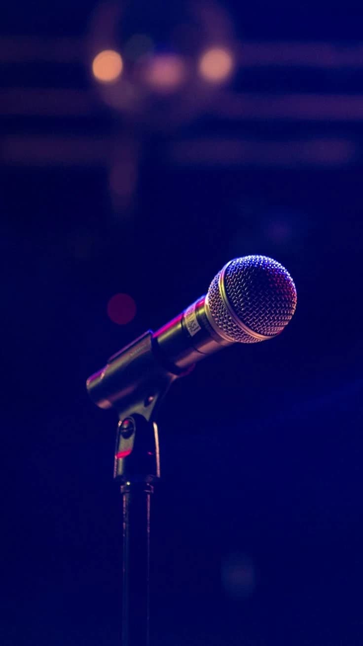 YOU ARE A FAMOUS SINGER!!! thumbnail