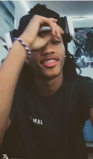 Zeke/ thumbnail