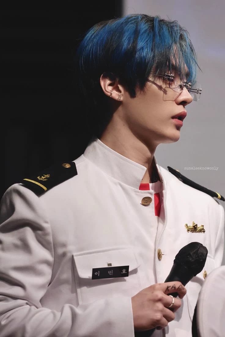 Lee know thumbnail