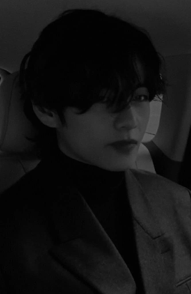 Kim taehyung thumbnail