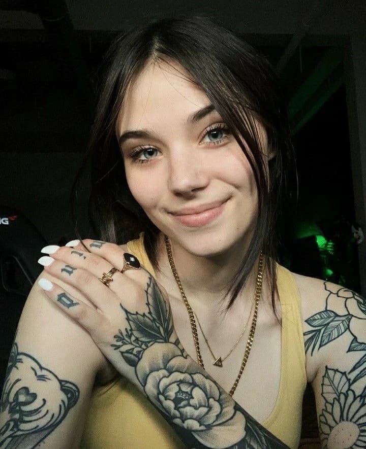 Luna Witcher thumbnail