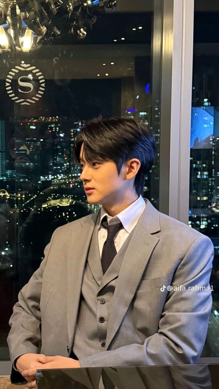 Kim Min Kyu thumbnail