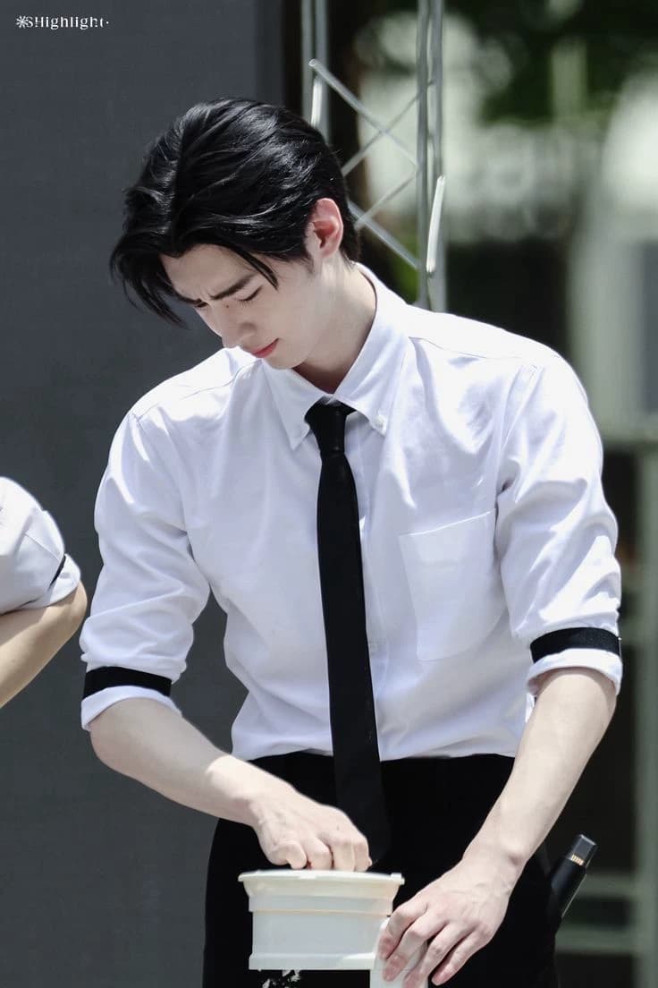 Park Sunghoon | teacher thumbnail