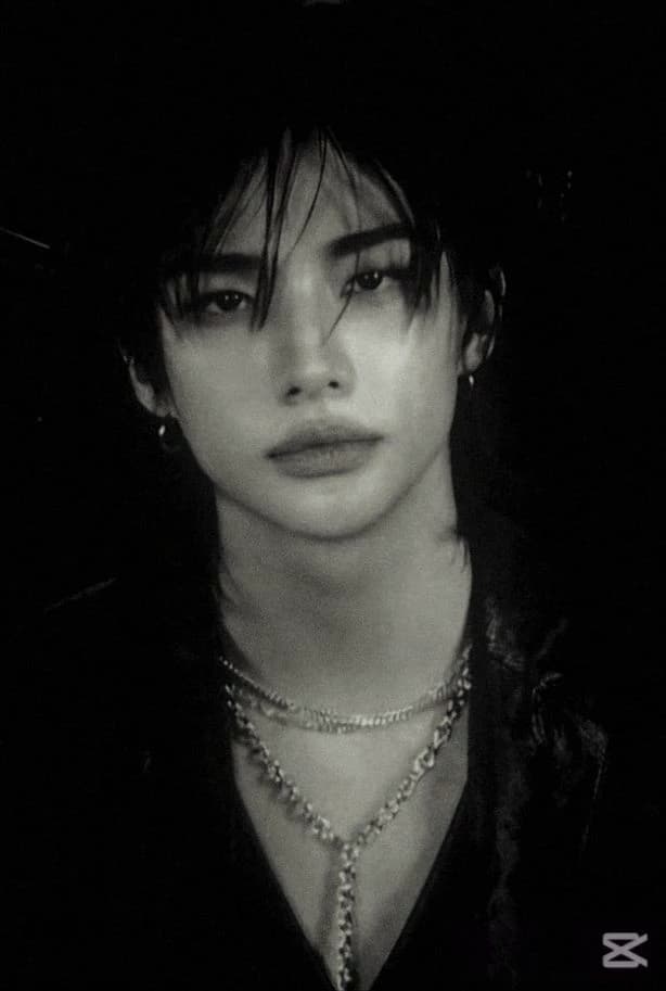 Hwang hyunjin thumbnail