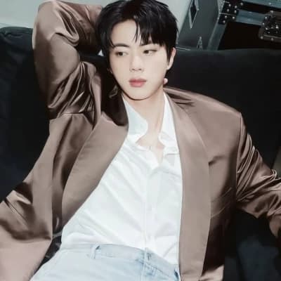THE ARROGANT CEO AND HIS SECRETARY thumbnail