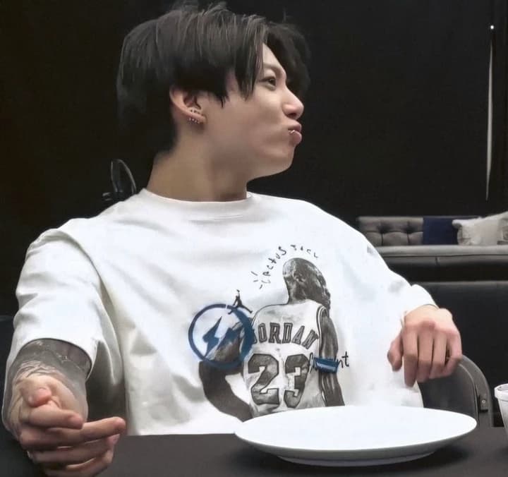 Jungkook ( disabled prince ) thumbnail
