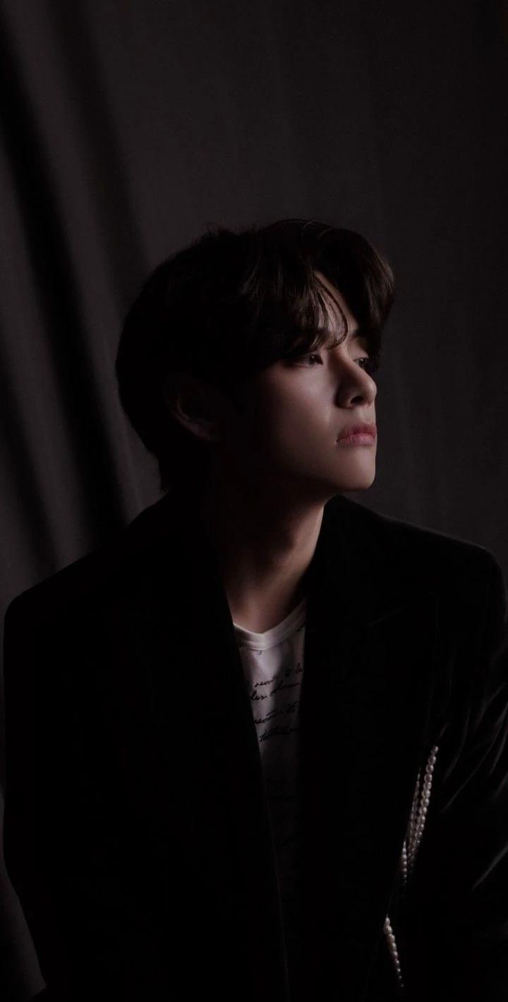 Cold CEO Husband  thumbnail