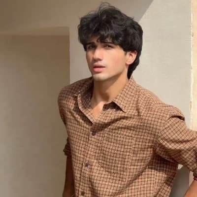 Kartik ahlawat  thumbnail