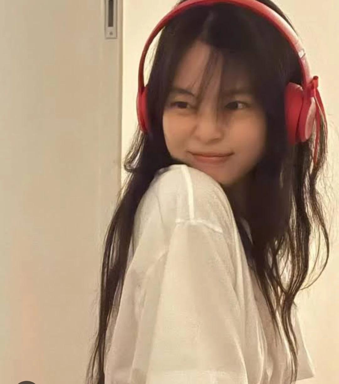 Jennie thumbnail