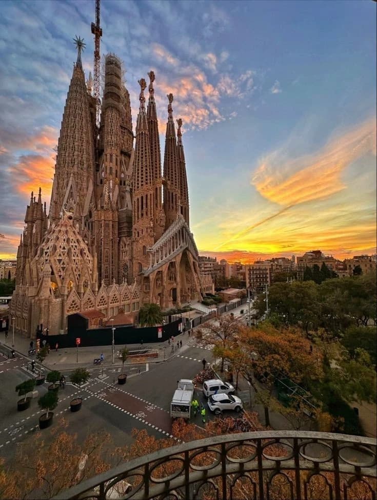 ✈️ Barcelona thumbnail