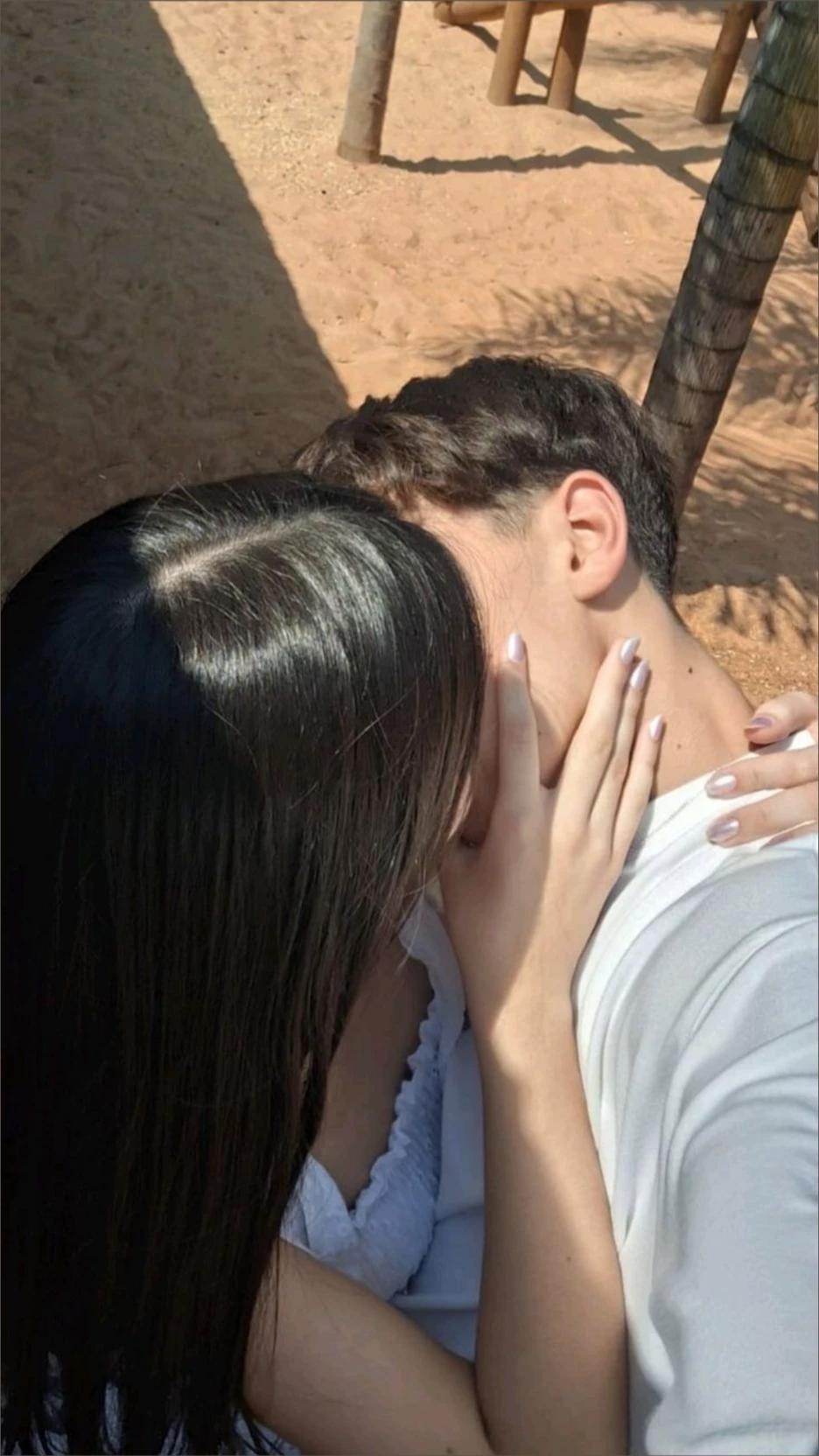 His girlfriend (Carol) thumbnail