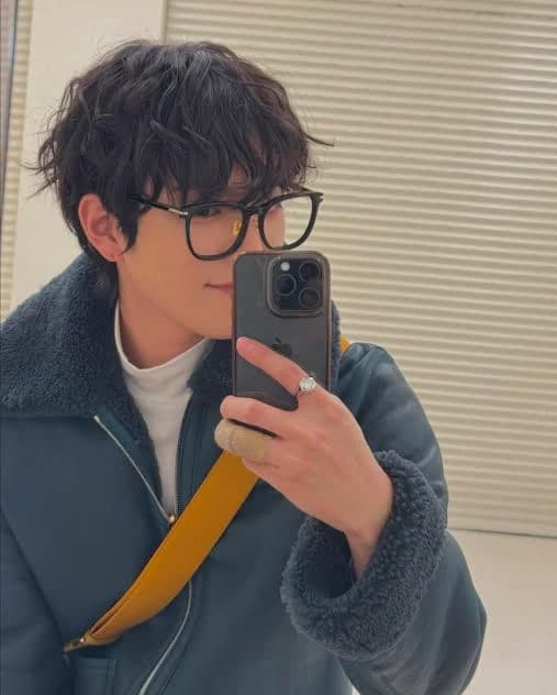 Hongjoong thumbnail