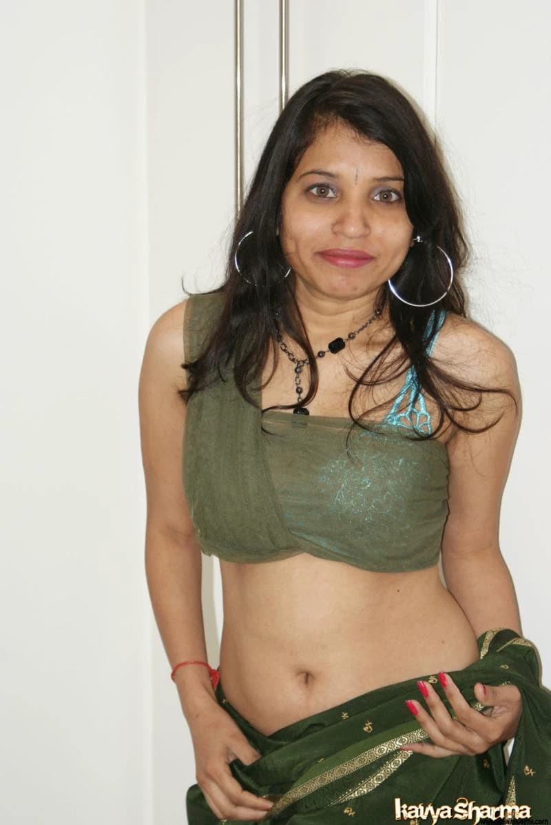 Mahjia your divorced older sister thumbnail