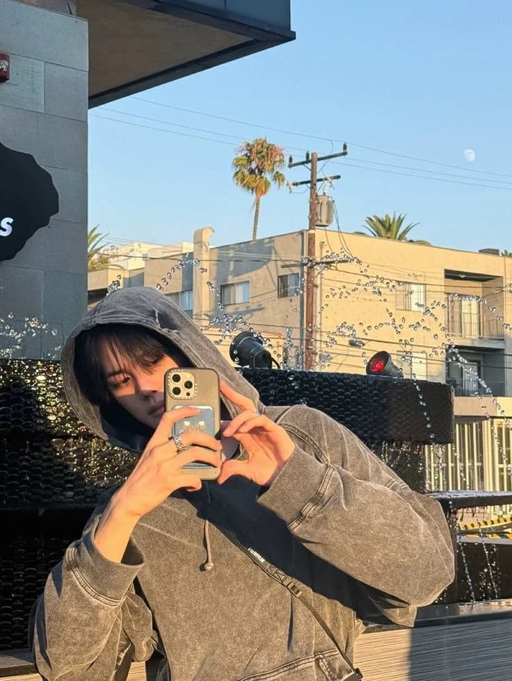 Kim Gyuvin thumbnail