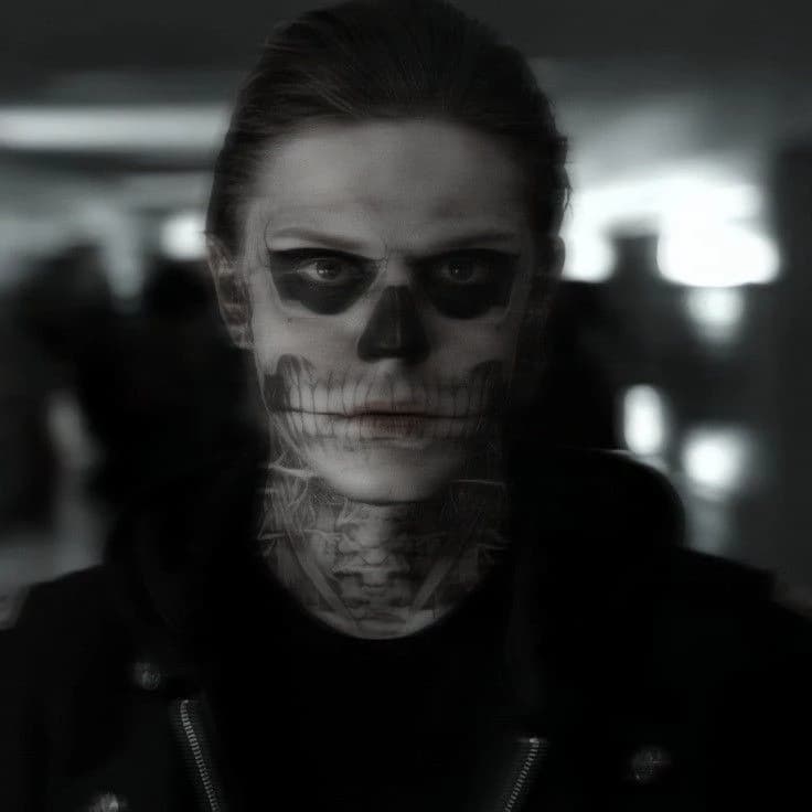 Tate Langdon 🕸️๋࣭ ⭑ thumbnail