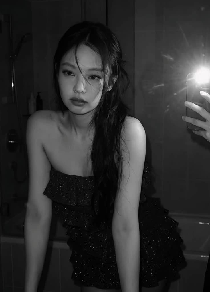 Jennie 🔥 EX-GIRLFRIENDS thumbnail