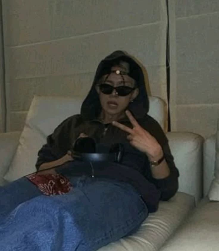 Lee Heeseung  thumbnail