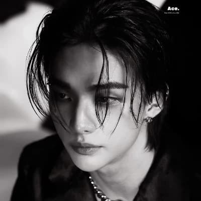 Hyunjin thumbnail