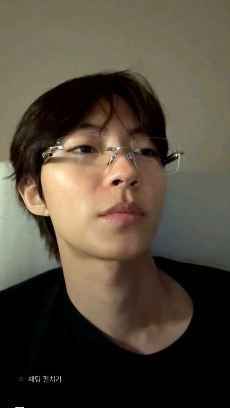 Hwang In Yeop thumbnail