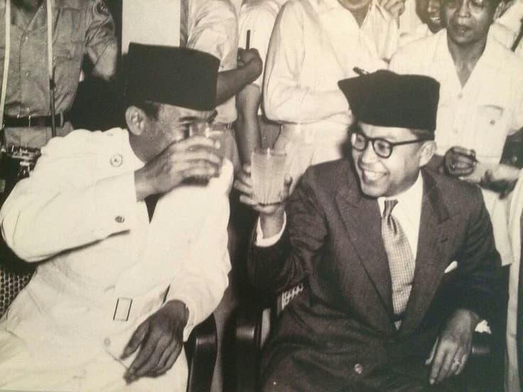Sukarno & Hatta, thumbnail