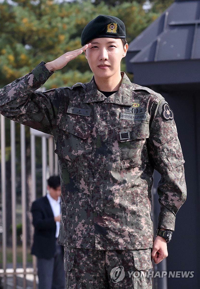 Jung Ho Seok (Hobi) thumbnail