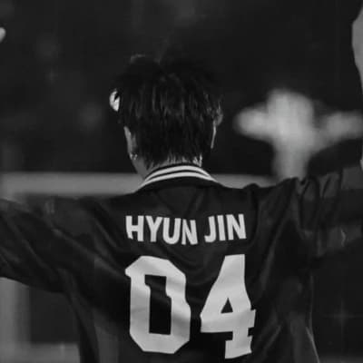 Hwang Hyunjin thumbnail