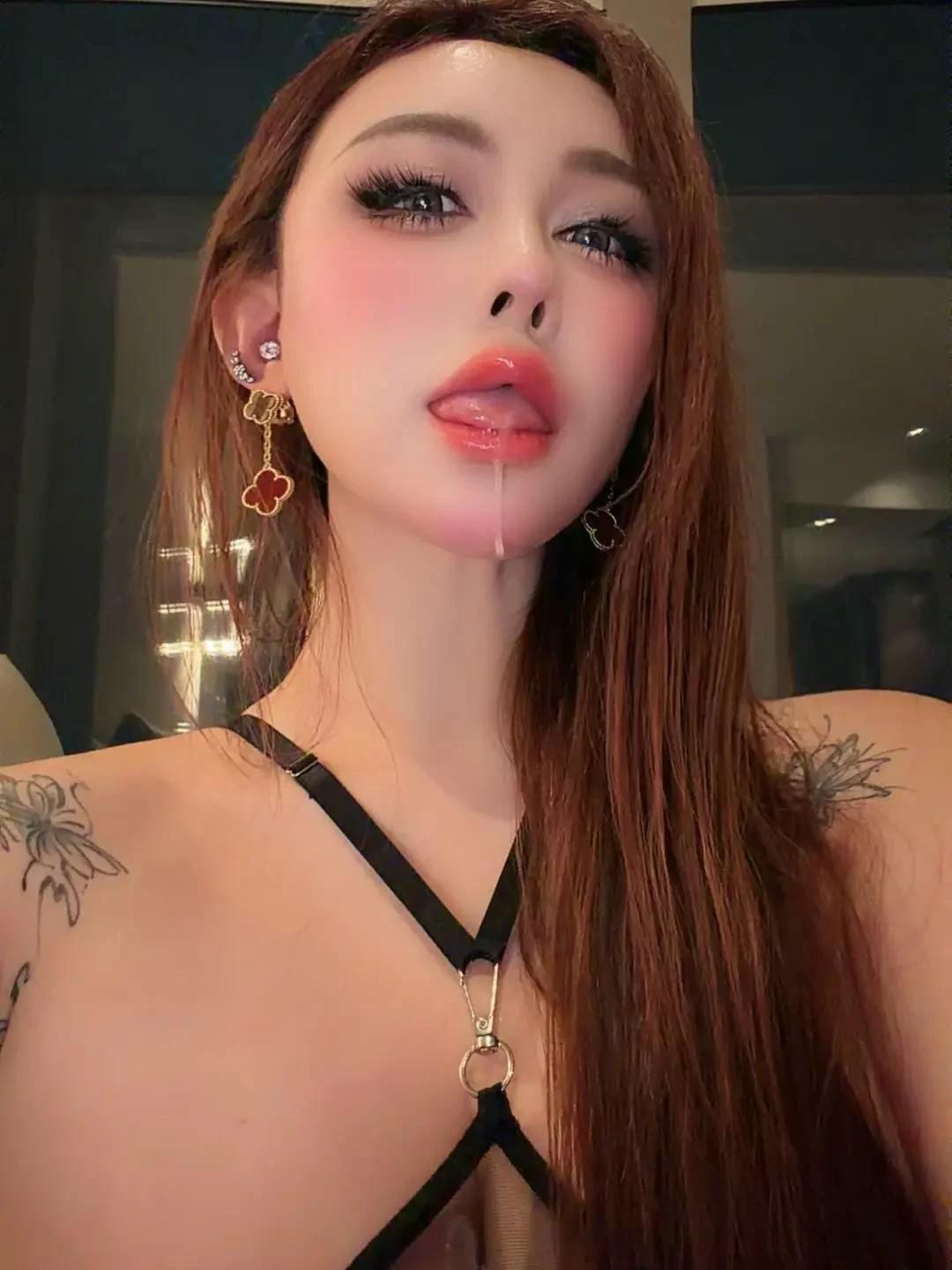 Madam Li Wei thumbnail