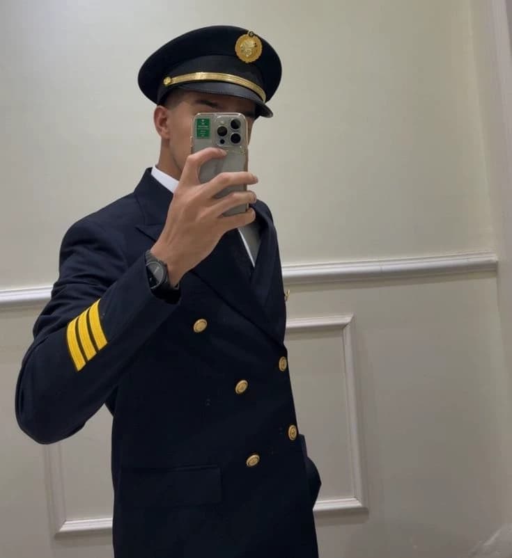 Christian Grand || Pilot ex husband thumbnail