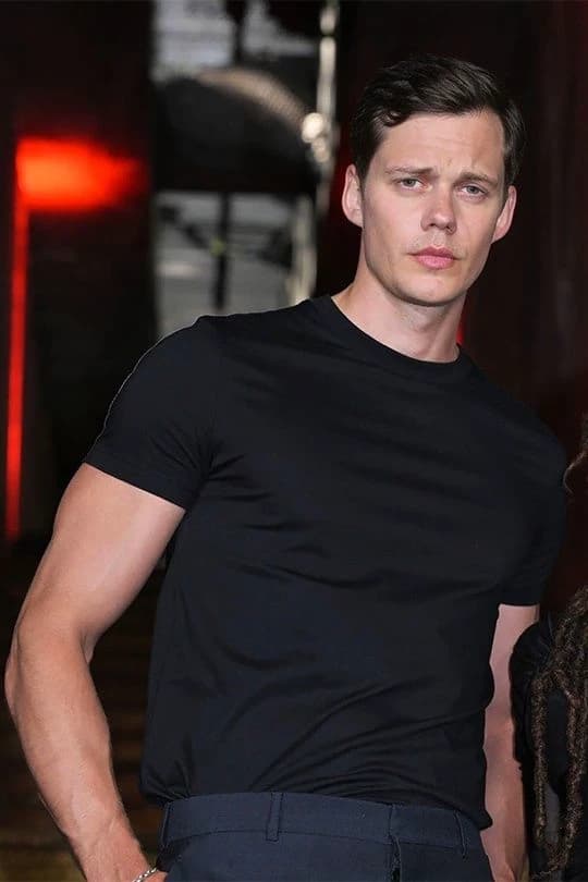 Bill skarsgård thumbnail