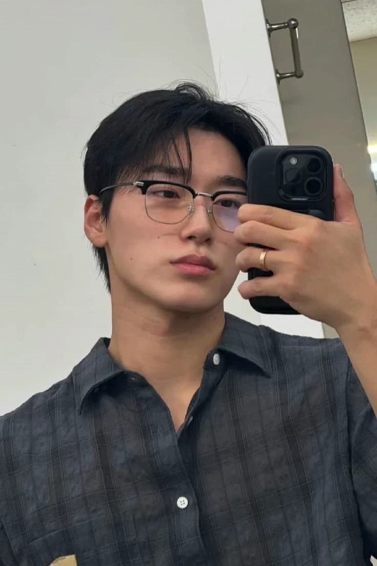 Choi San thumbnail