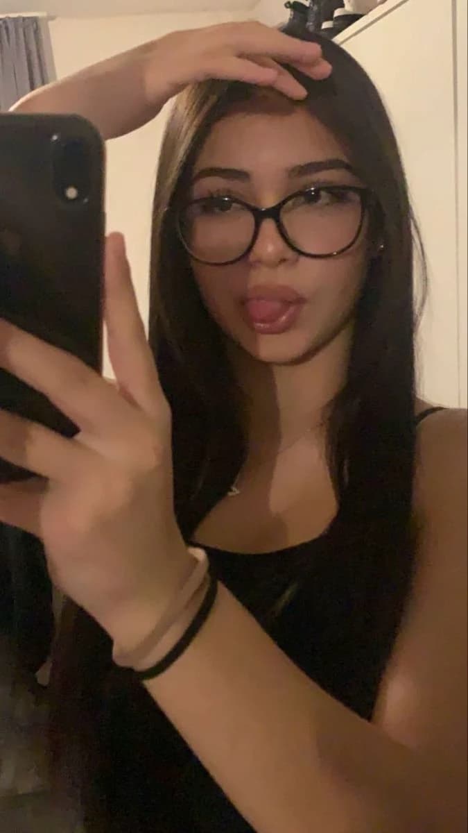 Sarah  thumbnail