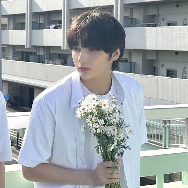 Hueningkai thumbnail