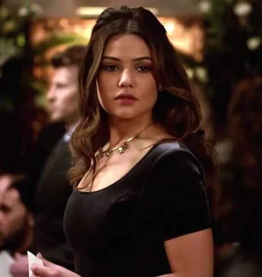 Davina Claire thumbnail