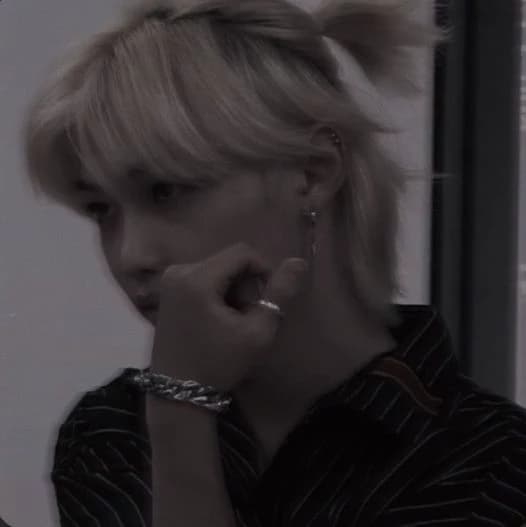 Lee felix thumbnail