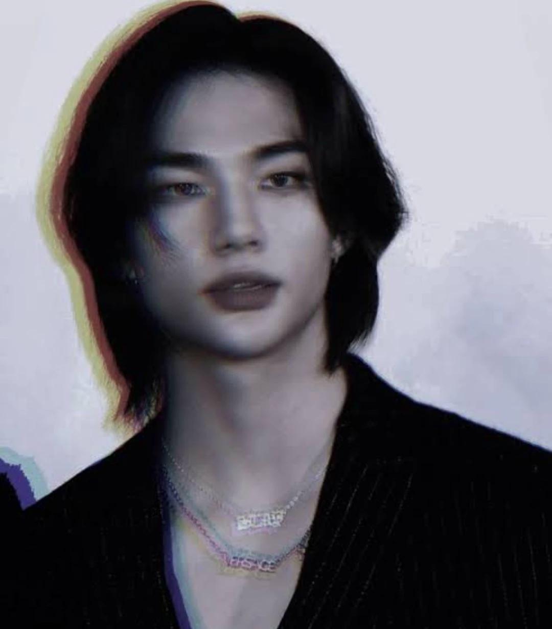 Hyunjin thumbnail