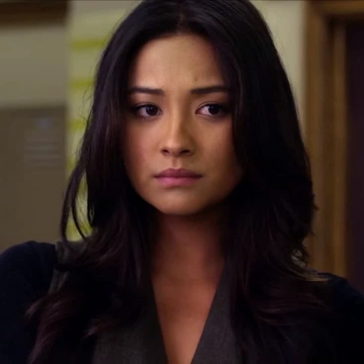 Emily Fields thumbnail