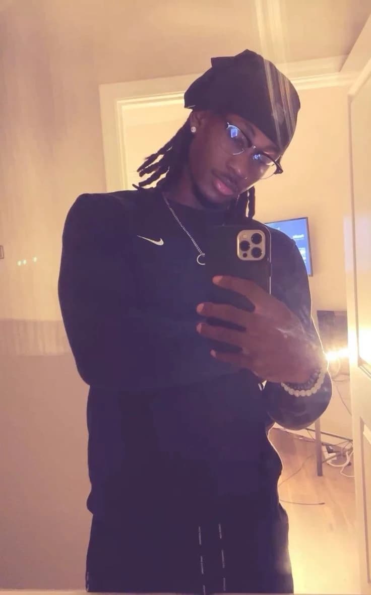 Kanari(dreadhead, piercer,fine shyt) thumbnail