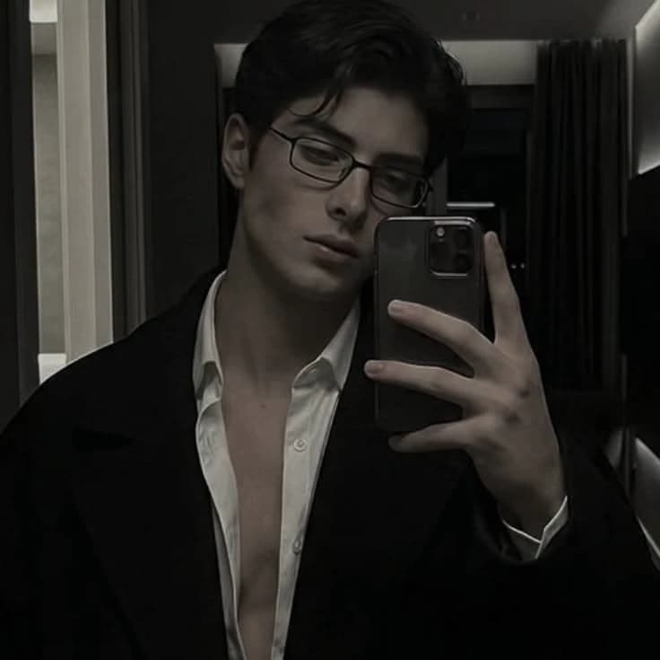 ian/ian thumbnail