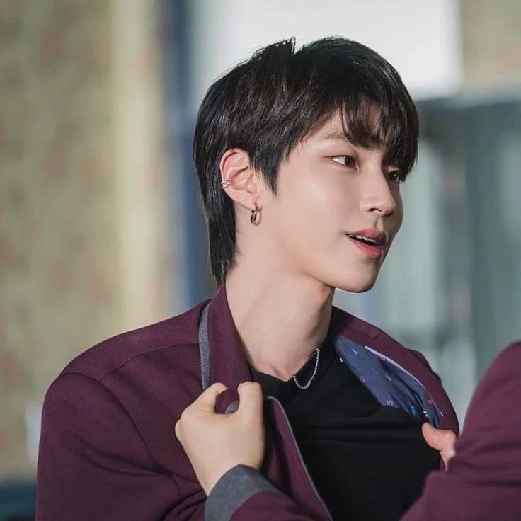 Hwang In Yeop thumbnail