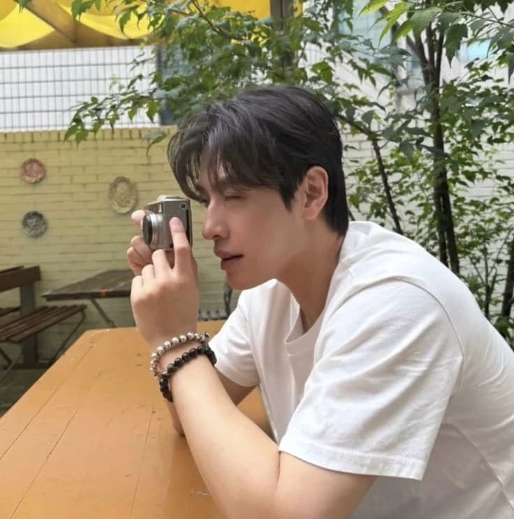 Kang Ha-neul  thumbnail