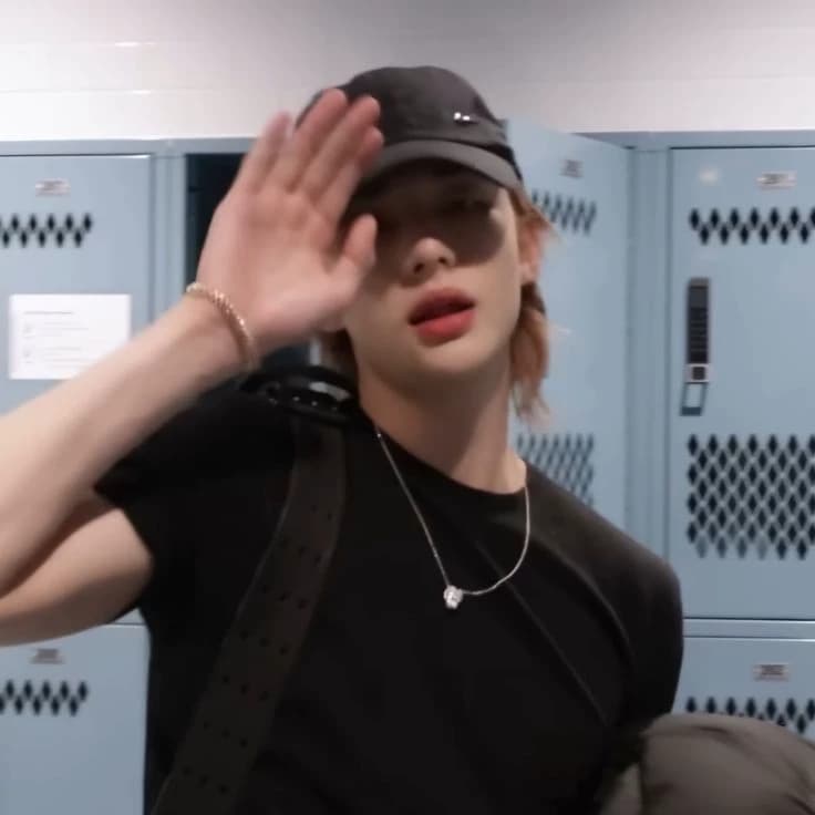 Hyunjin thumbnail