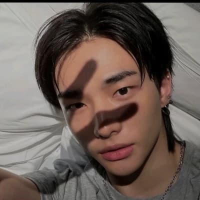 Hyunjin thumbnail