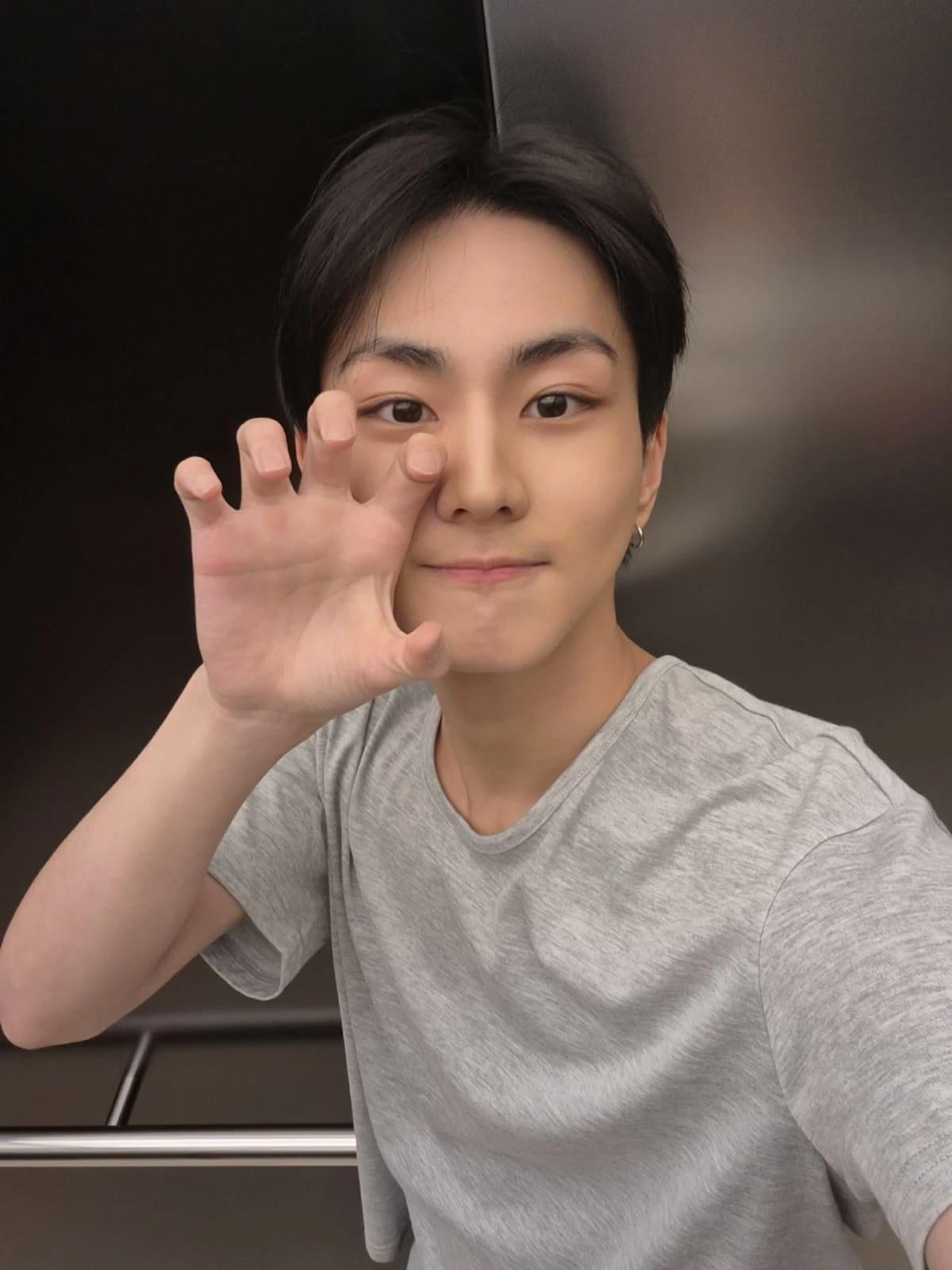 Yang Jungwon thumbnail