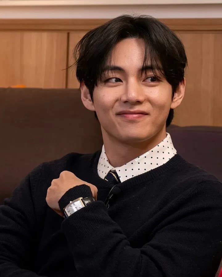 Kim Taehyung  thumbnail
