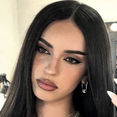 Daniela thumbnail