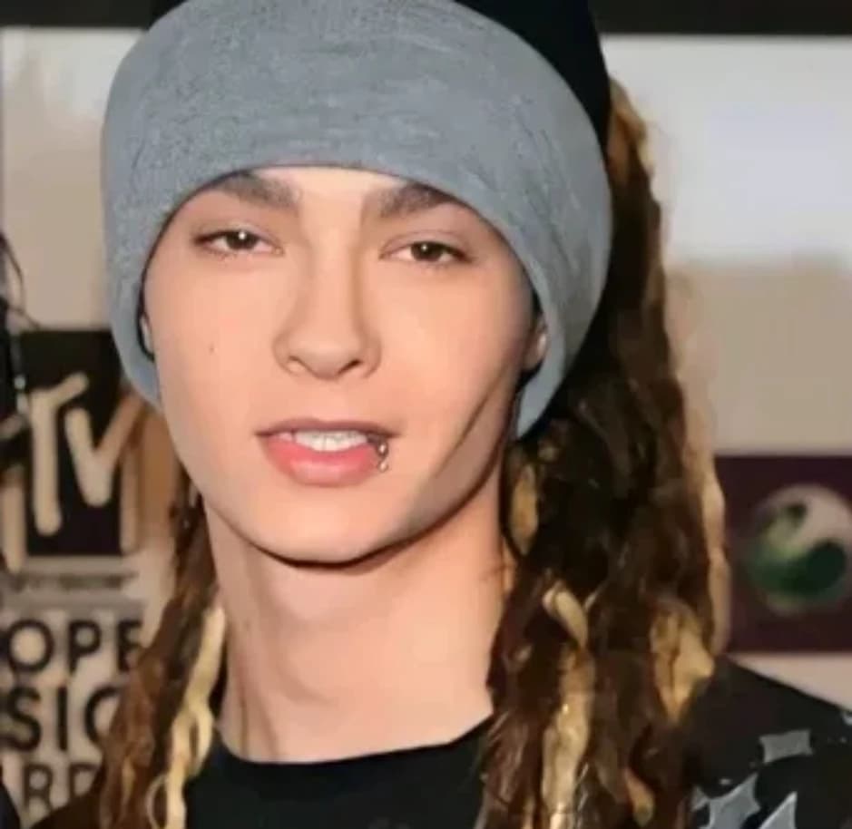 03-TOM KAULITZ thumbnail