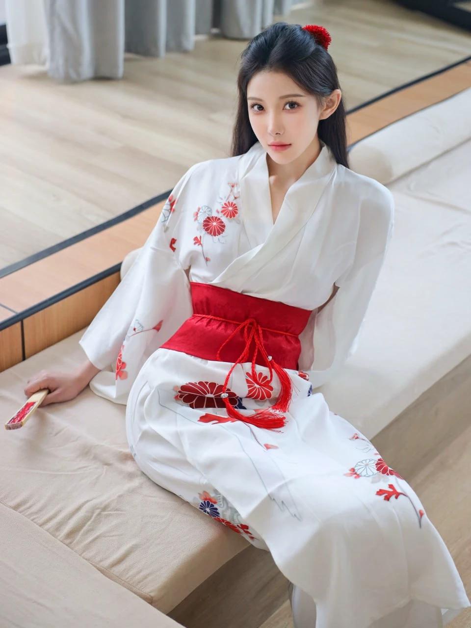 Aina Tanaka (Japanese maiden) thumbnail
