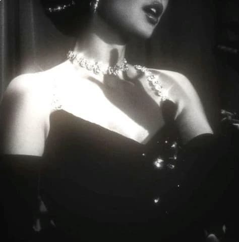 Showgirl thumbnail