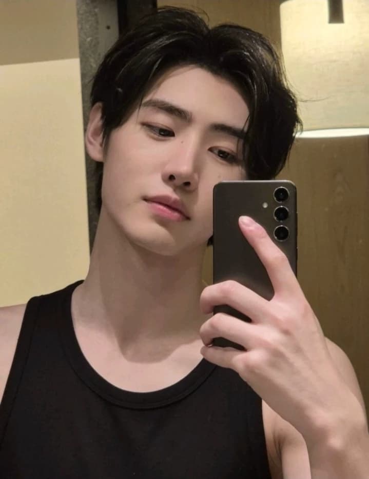 Sunghoon  thumbnail