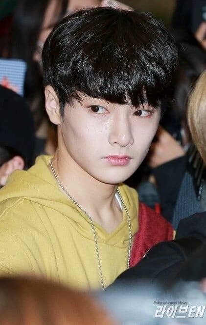 Jeongin thumbnail